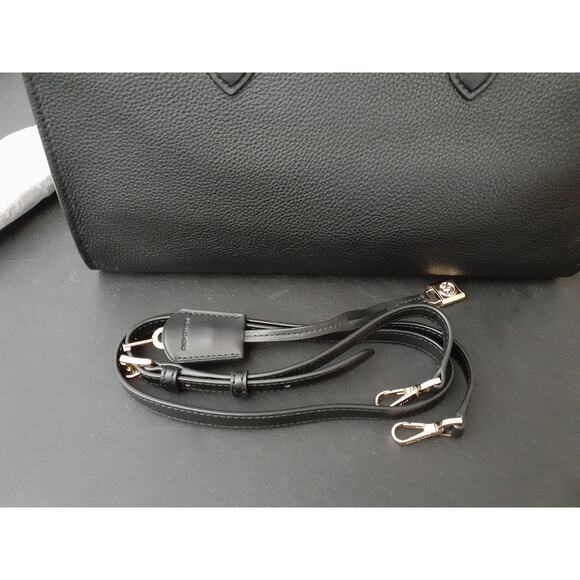 Michael Kors Scarlett Medium Satchel Gold-Tone Hardware/Soft Venus Leather/Black - Picture 5 of 6